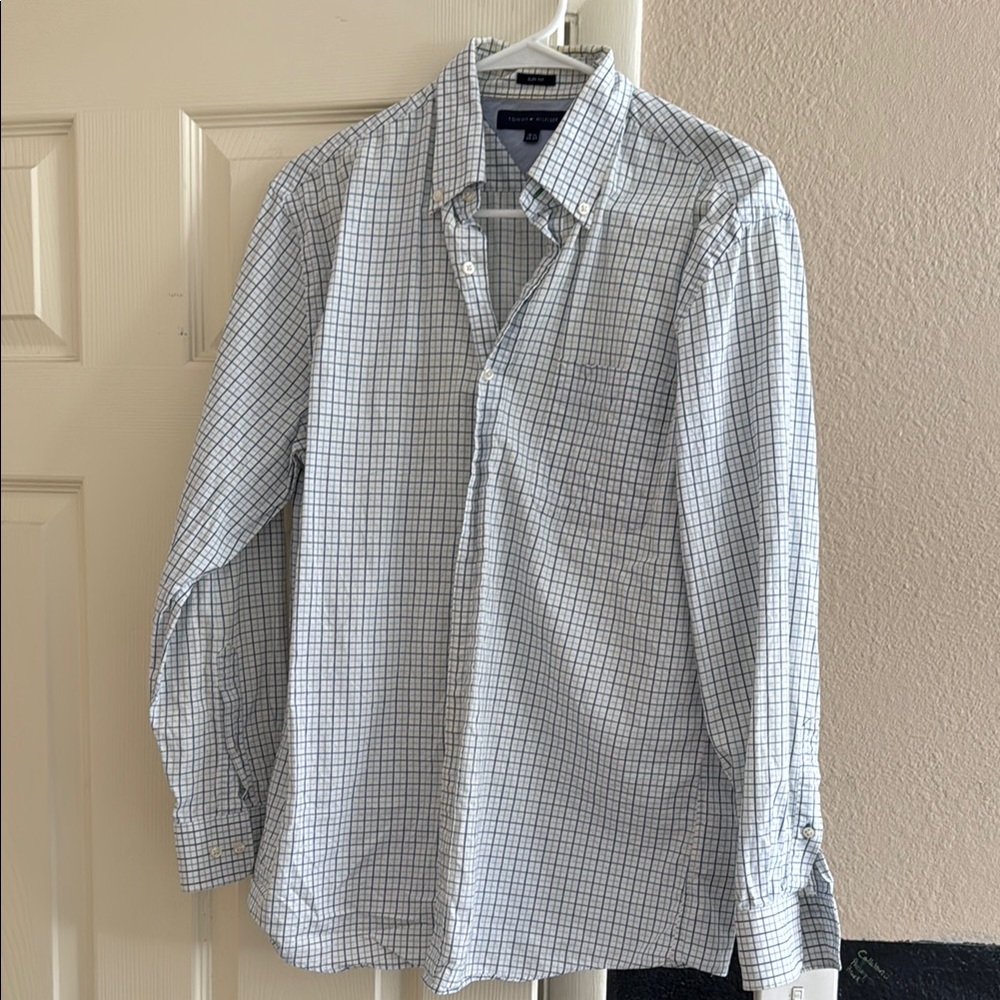 Blue Casual Button Down Shirt with Classic Checkered Pattern